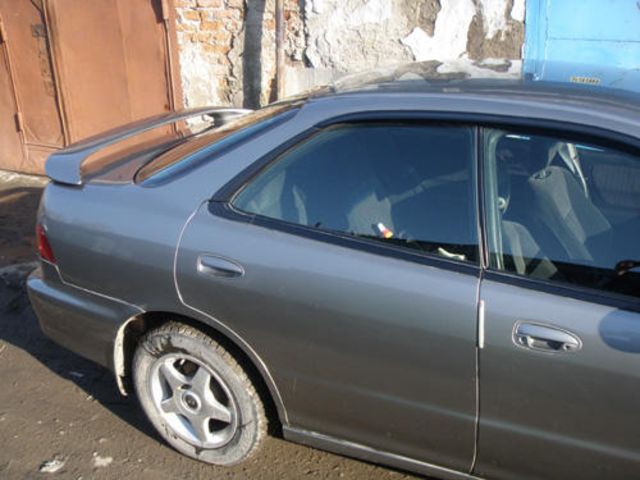 2000 Honda Integra