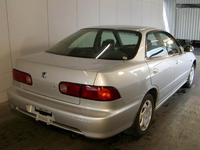 2000 Honda Integra Photos