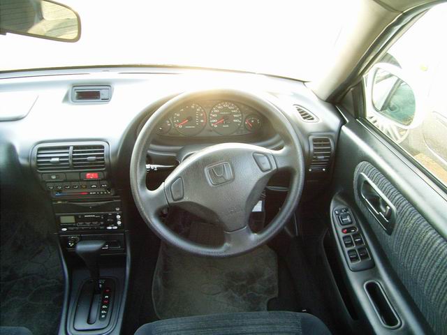 2000 Honda Integra Photos