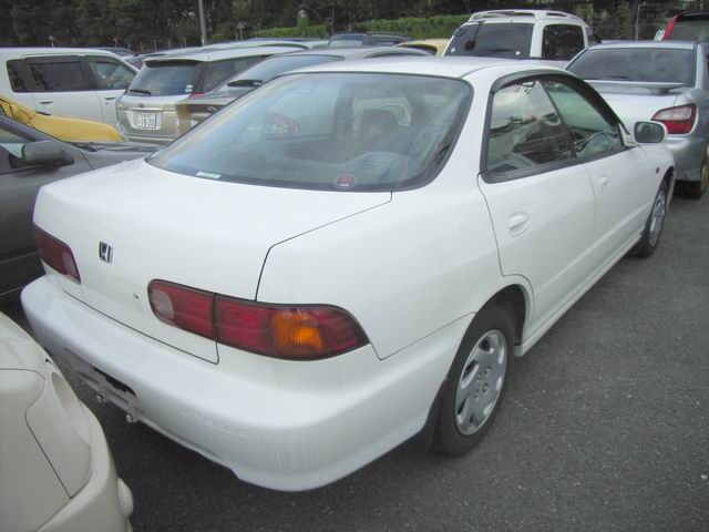 2000 Honda Integra Photos