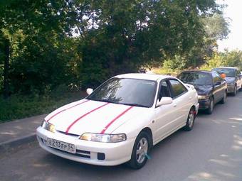 2000 Honda Integra Photos