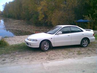 2000 Honda Integra Photos