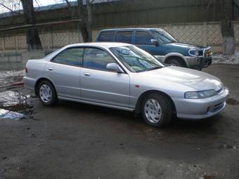 2000 Honda Integra Photos