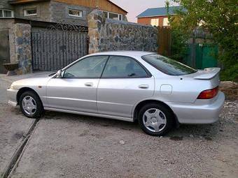 2000 Honda Integra Photos