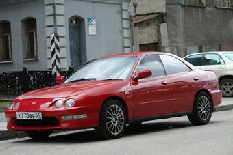2000 Honda Integra Photos