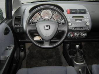 2002 Honda Jazz Pictures