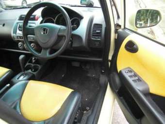 2004 Honda Jazz Photos