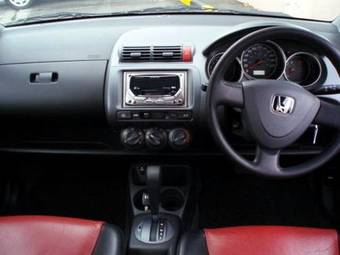 2004 Honda Jazz Pictures