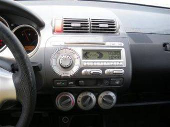 2005 Honda Jazz Images