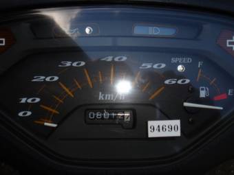 2001 Honda LEAD Photos