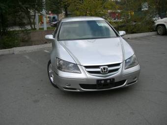 2004 Honda Legend Photos