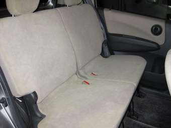 2004 Honda Life Pictures