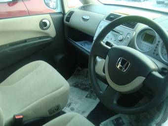 2004 Honda Life Pictures