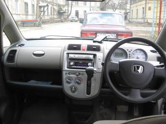 2004 Honda Life Photos