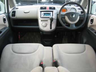 2006 Honda Life Pictures