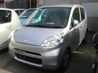 2006 Honda Life Pictures