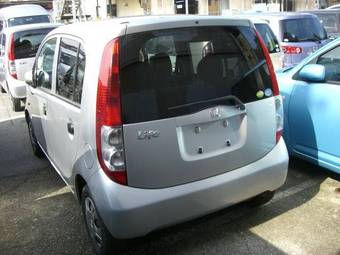 2006 Honda Life Pics