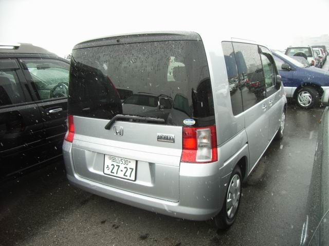 2001 Honda Mobilio Pictures