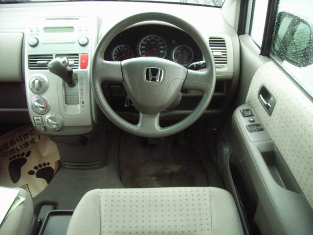 2001 Honda Mobilio Photos