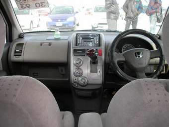 2001 Honda Mobilio Pictures