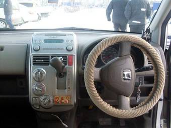 2001 Honda Mobilio Images