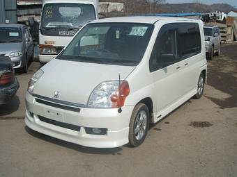 2001 Honda Mobilio Pictures