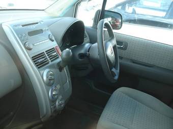 2001 Honda Mobilio Images