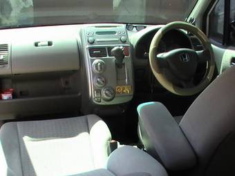 2001 Honda Mobilio Pictures