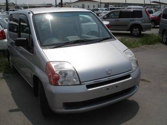 2001 Honda Mobilio Pics