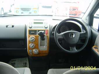 2002 Mobilio
