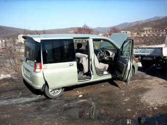 2002 Mobilio