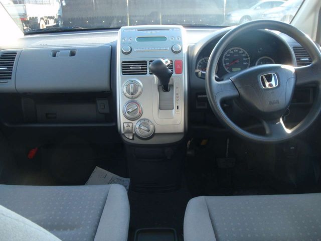 2002 Honda Mobilio