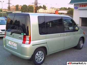 2002 Honda Mobilio Images