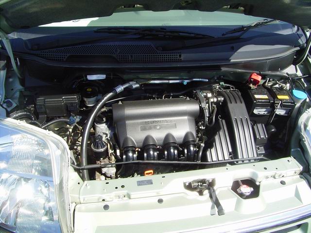 2002 Honda Mobilio Images