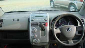 2002 Honda Mobilio Photos