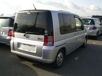 2002 Honda Mobilio Pics