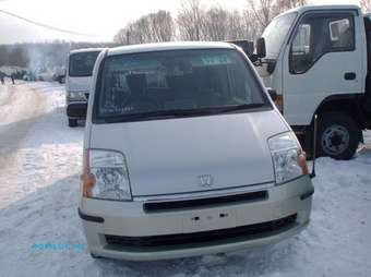 2002 Honda Mobilio Photos