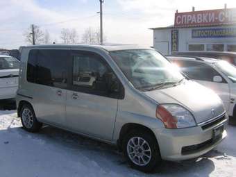 2002 Honda Mobilio Wallpapers