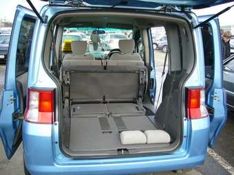 2002 Honda Mobilio Photos