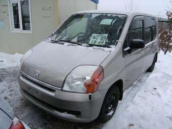 2002 Honda Mobilio Pictures