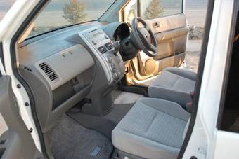 2002 Honda Mobilio Pictures