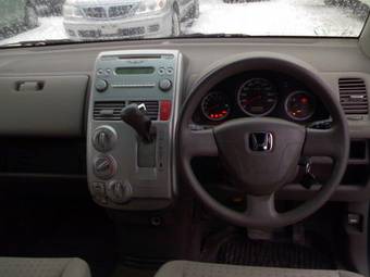 2002 Honda Mobilio Pictures