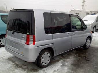 2002 Honda Mobilio Photos