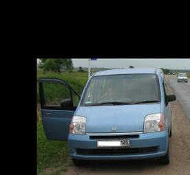 2002 Honda Mobilio Pics