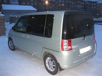 2002 Honda Mobilio Images