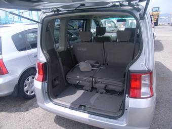 2002 Honda Mobilio Pictures