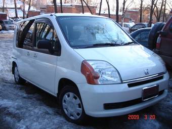 2002 Honda Mobilio Photos