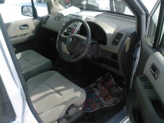 2002 Honda Mobilio Photos