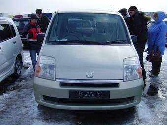 2002 Honda Mobilio Pictures