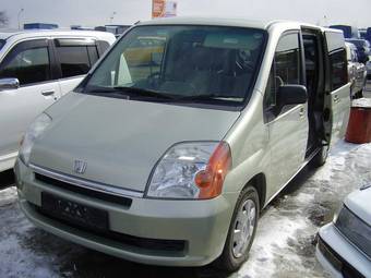 2002 Honda Mobilio Pictures